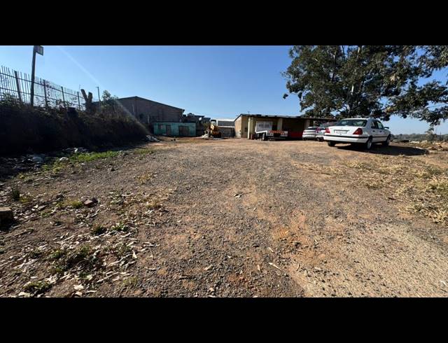 1,780M² BUSINESS FOR SALE IN MERRIVALE